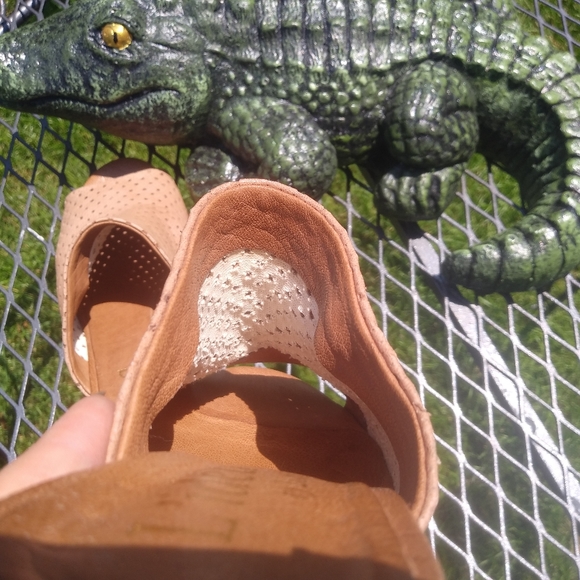 Vero Cuoio L'idea Laser cut Tan Mules - Picture 11 of 16